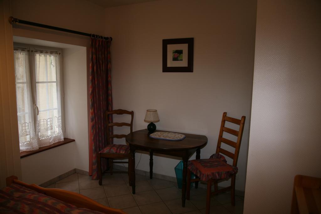 Au Bel Air Bed & Breakfast Avallon Room photo